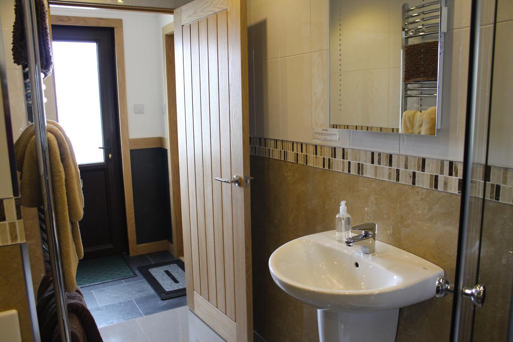 Misty Isle Apartments Ltd - Maol View Kyleakin Habitación foto